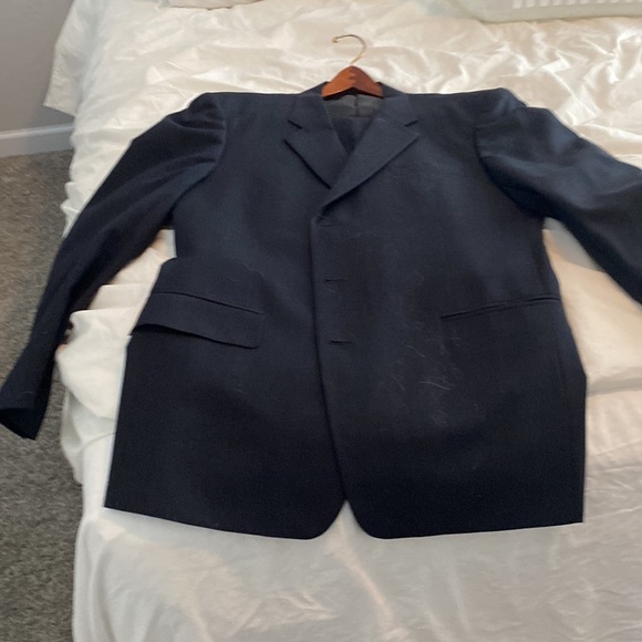 2 Custom Tailored Suits & 4 Shirts - Stuart Felman's Hong Kong Tailors - Picture 2 of 11